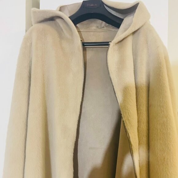 Adrienne Landau Hooded  Faux Fur Coat - Picture 2 of 4